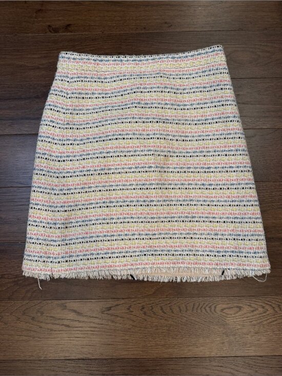 Dresses & Skirts - Mini Skirt with Multicolor Stripes Size 6 - C68-019